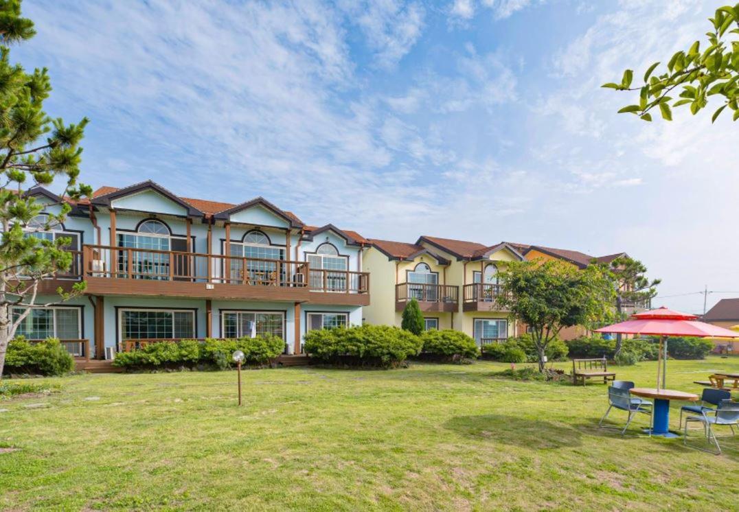 Jeju Time-Travel Pension Luaran gambar